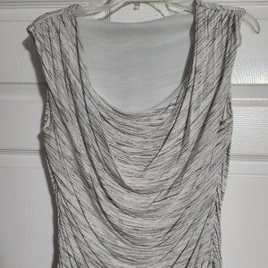 Women's sleeve-less dressy top